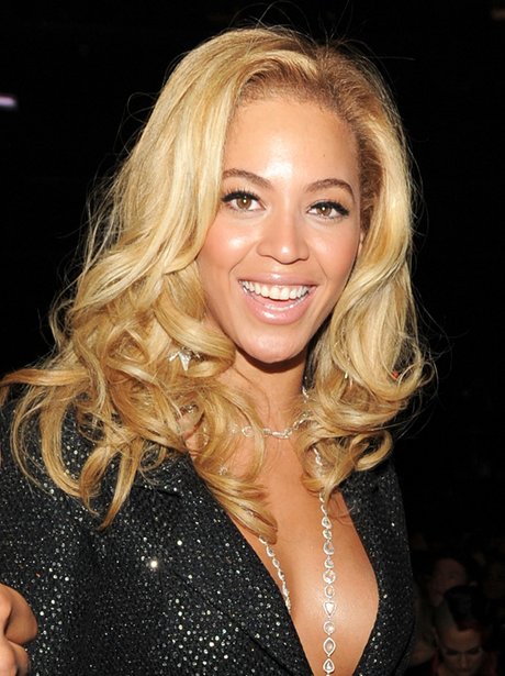 beyonce-with-blonde-hair-1297857162-view-0.jpg