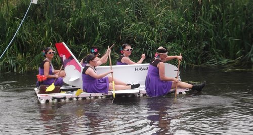 Deepings Raft Race