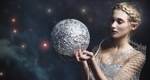 Moon lady