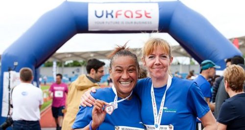 UK FAST WE LOVE MANCHESTER 10K