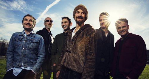 James - Band